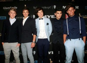 one_direction_at_the_54th_logies_awards.jpg